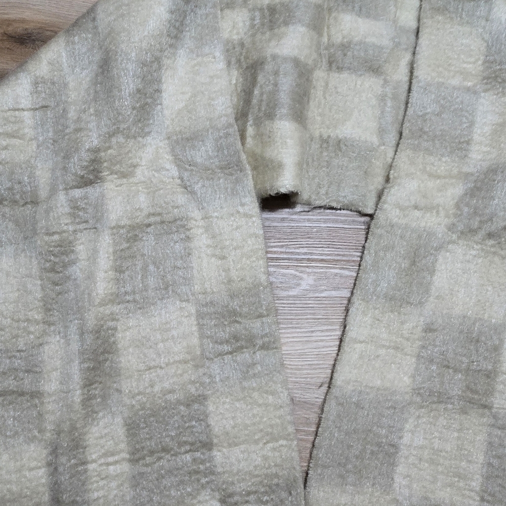 NWT Madewell Cozy Soft Thick Cream and Gray Checkered Fringe Scarf - Picture 4 of 11